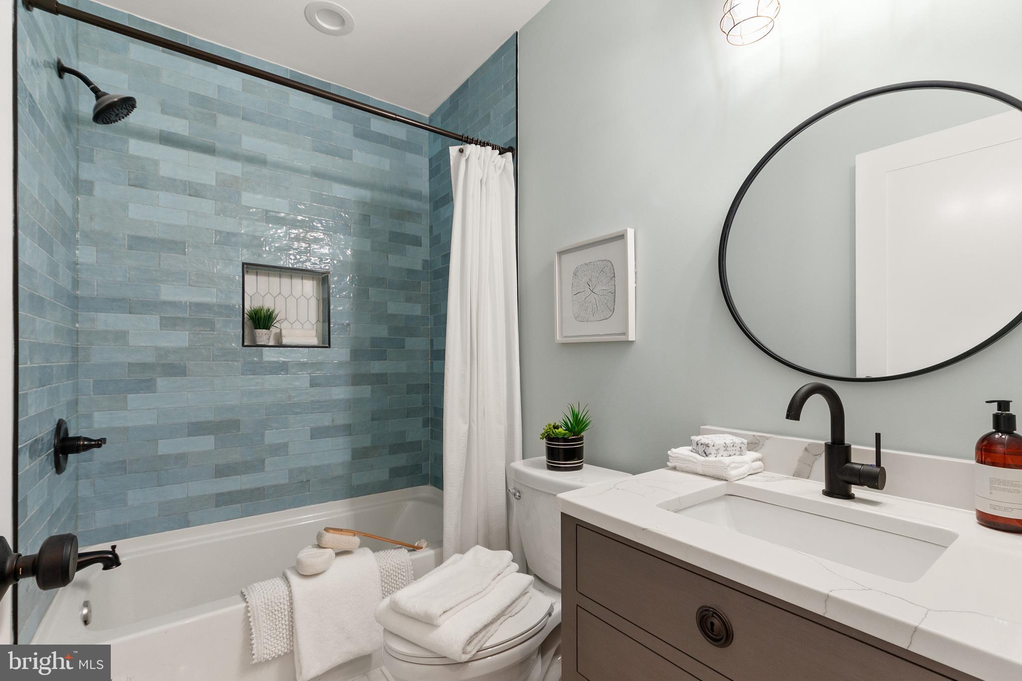 900 10th Street Northeast Washington, DC 20002 - Photo 18 of 36 Bathroom #2