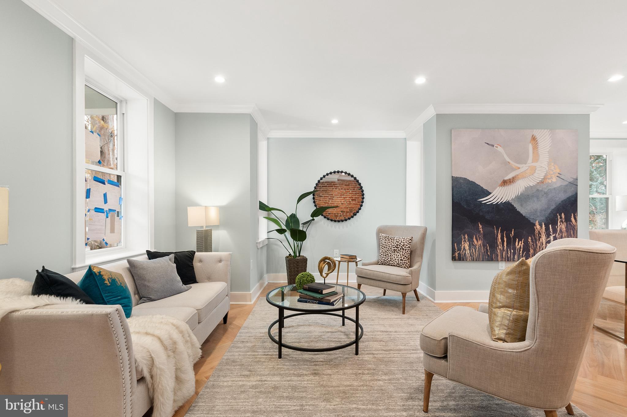 900 10th Street Northeast Washington, DC 20002 - Photo 5 of 36 Living Room