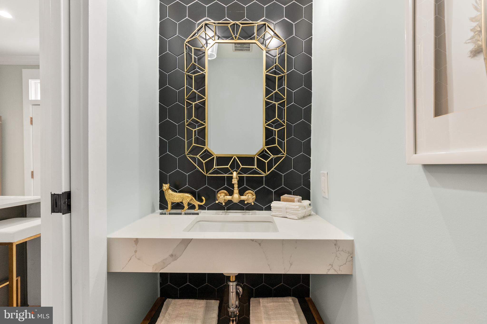 900 10th Street Northeast Washington, DC 20002 - Photo 8 of 36 Powder Room