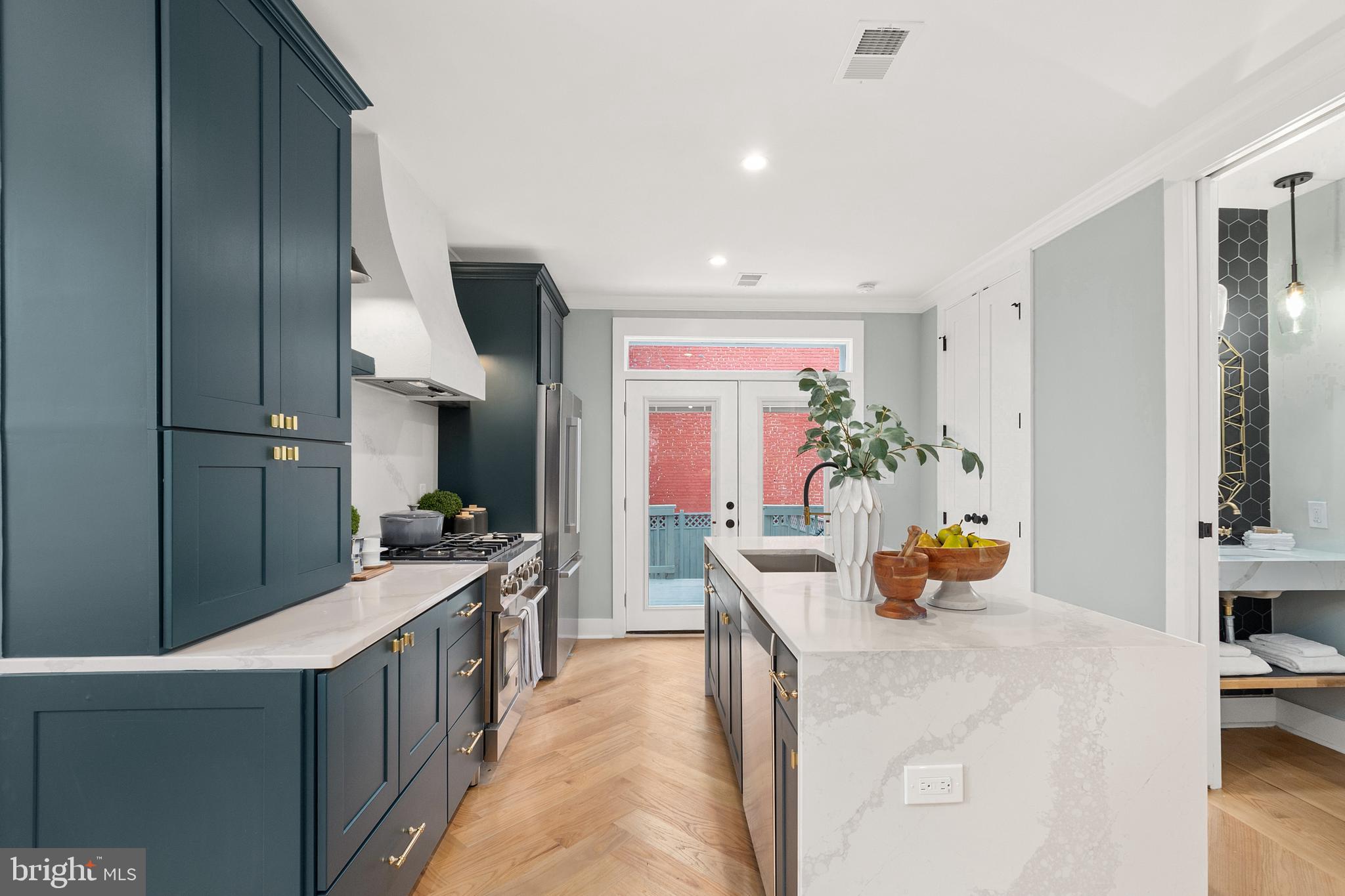 900 10th Street Northeast Washington, DC 20002 - Photo 10 of 36 Kitchen