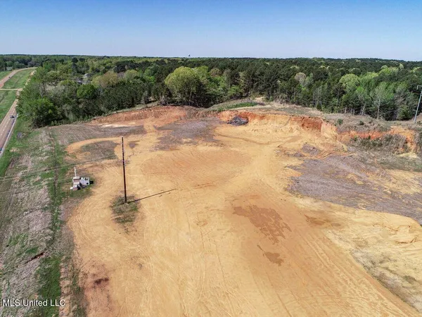 $1,330,000 | 20859 East Ms 278, Batesville, MS 38606