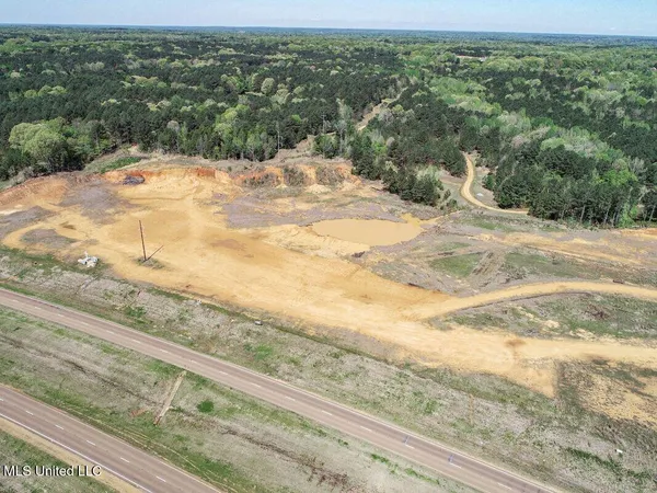 $1,330,000 | 20859 East Ms 278, Batesville, MS 38606