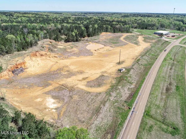 $1,330,000 | 20859 East Ms 278, Batesville, MS 38606