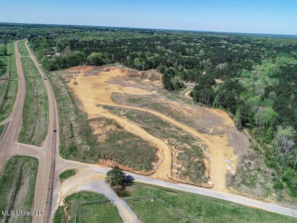 $1,330,000 | 20859 East Ms 278, Batesville, MS 38606