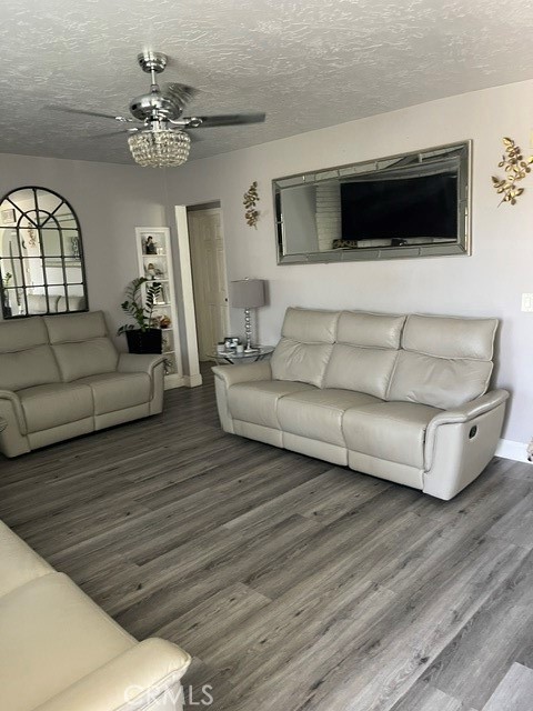 3455 La Ciotat Way Riverside, CA 92501 - Photo 6 of 48 Gallery Image 6