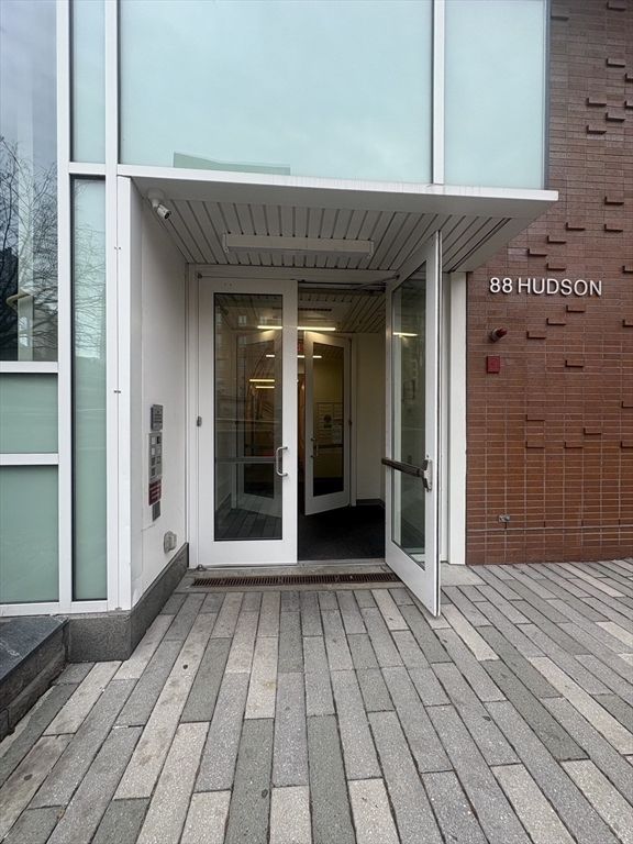 88 Hudson Street, Unit 303 Boston, MA 02111 - Photo 13 of 15