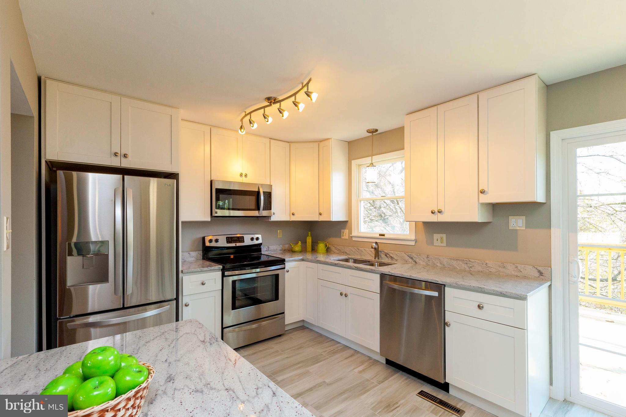 1001 Horizon Road Mount Airy, MD 21771 - Photo 6 of 30 Kitchen