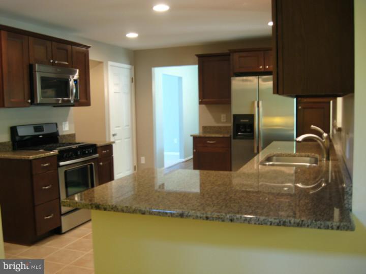 35 Winged Foot Road Dover, DE 19904 - Photo 3 of 25 Kitchen