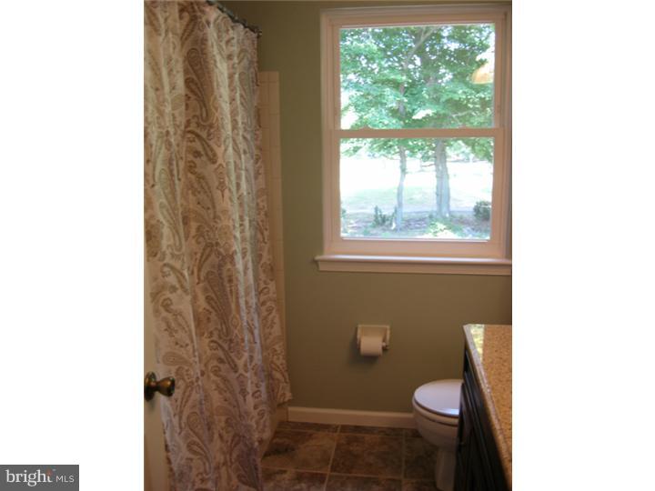 35 Winged Foot Road Dover, DE 19904 - Photo 22 of 25 Bathroom