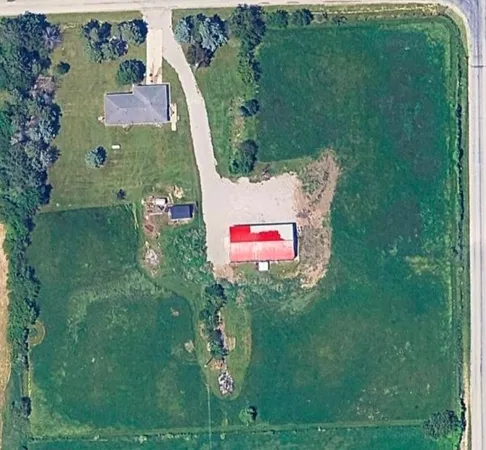 $575,000 | 17954 East 10500N Road, Grant Park, IL 60940