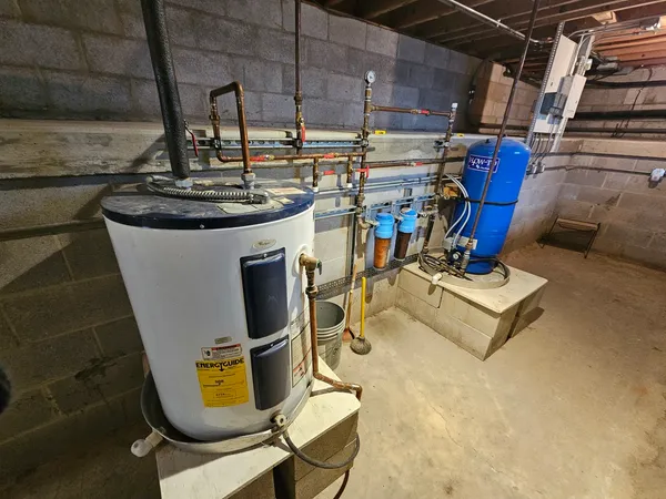 $575,000 | 17954 East 10500N Road, Grant Park, IL 60940