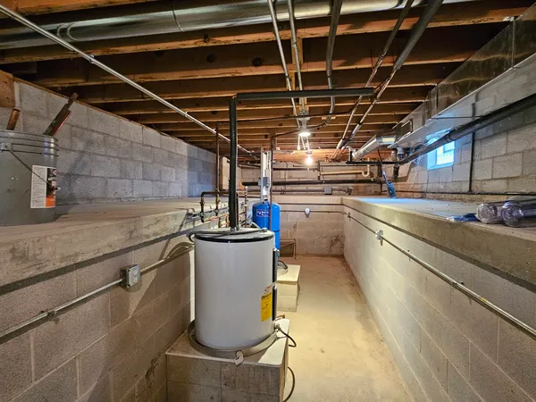 $575,000 | 17954 East 10500N Road, Grant Park, IL 60940