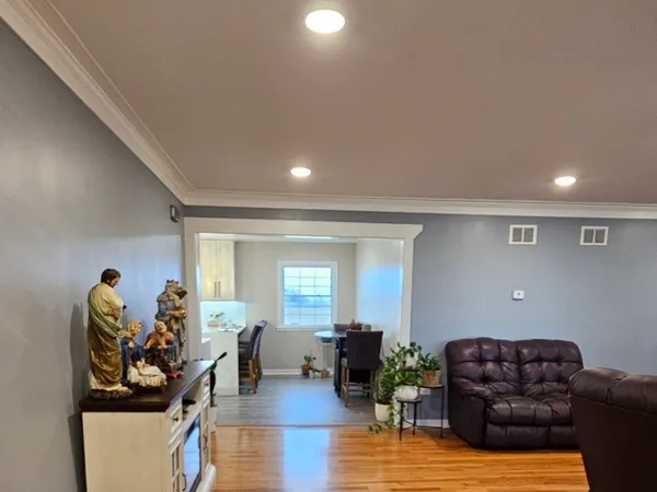 $575,000 | 17954 East 10500N Road, Grant Park, IL 60940