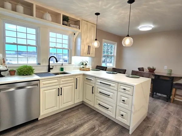 $575,000 | 17954 East 10500N Road, Grant Park, IL 60940