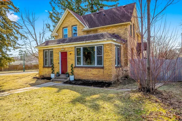 $245,000 | 713 3rd Avenue Southwest, Cambridge, MN 55008