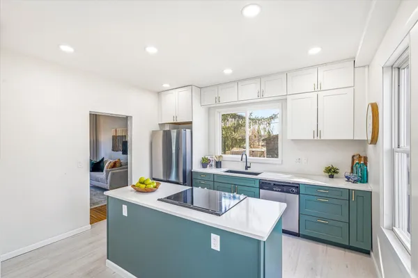 $245,000 | 713 3rd Avenue Southwest, Cambridge, MN 55008