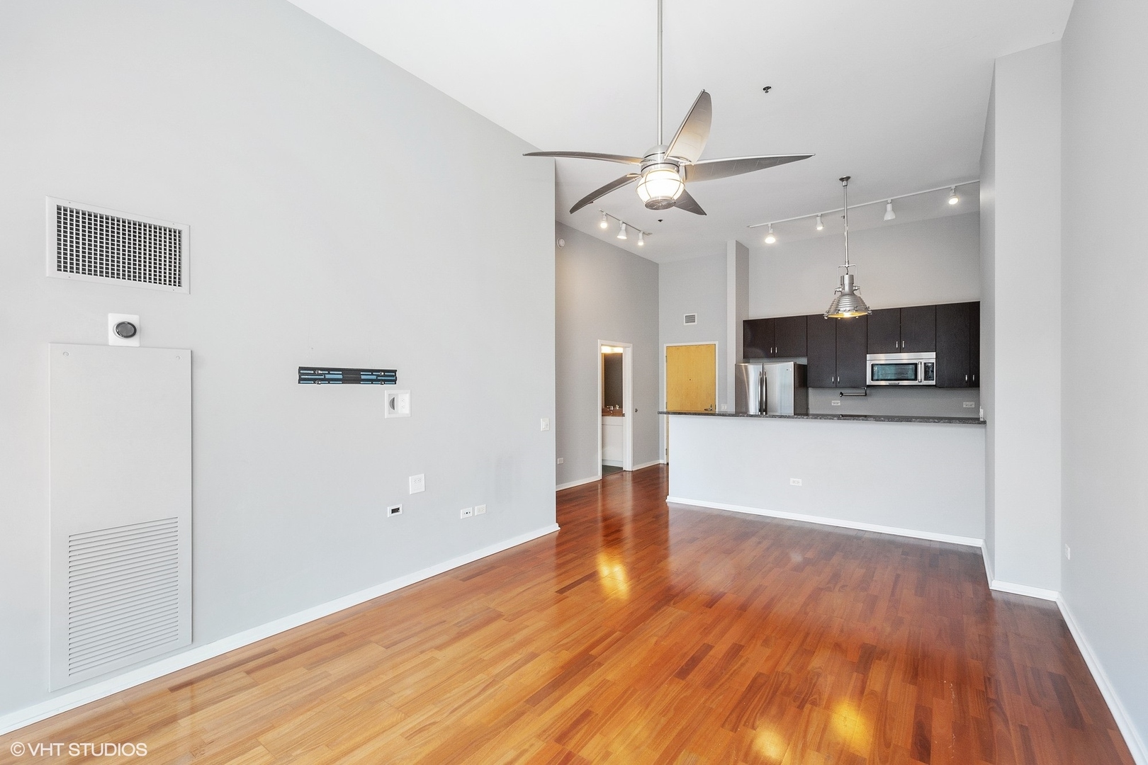 125 South Green Street, Unit 1207B Chicago, IL 60607 - Photo 8 of 15
