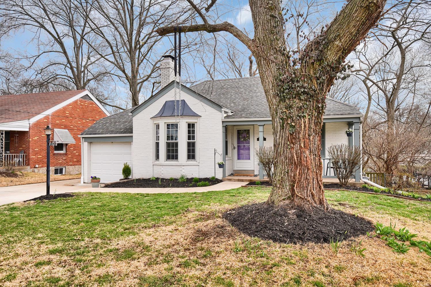 976 North Geyer Road St. Louis, MO 63122 - Photo 2 of 26 Gallery Image 2