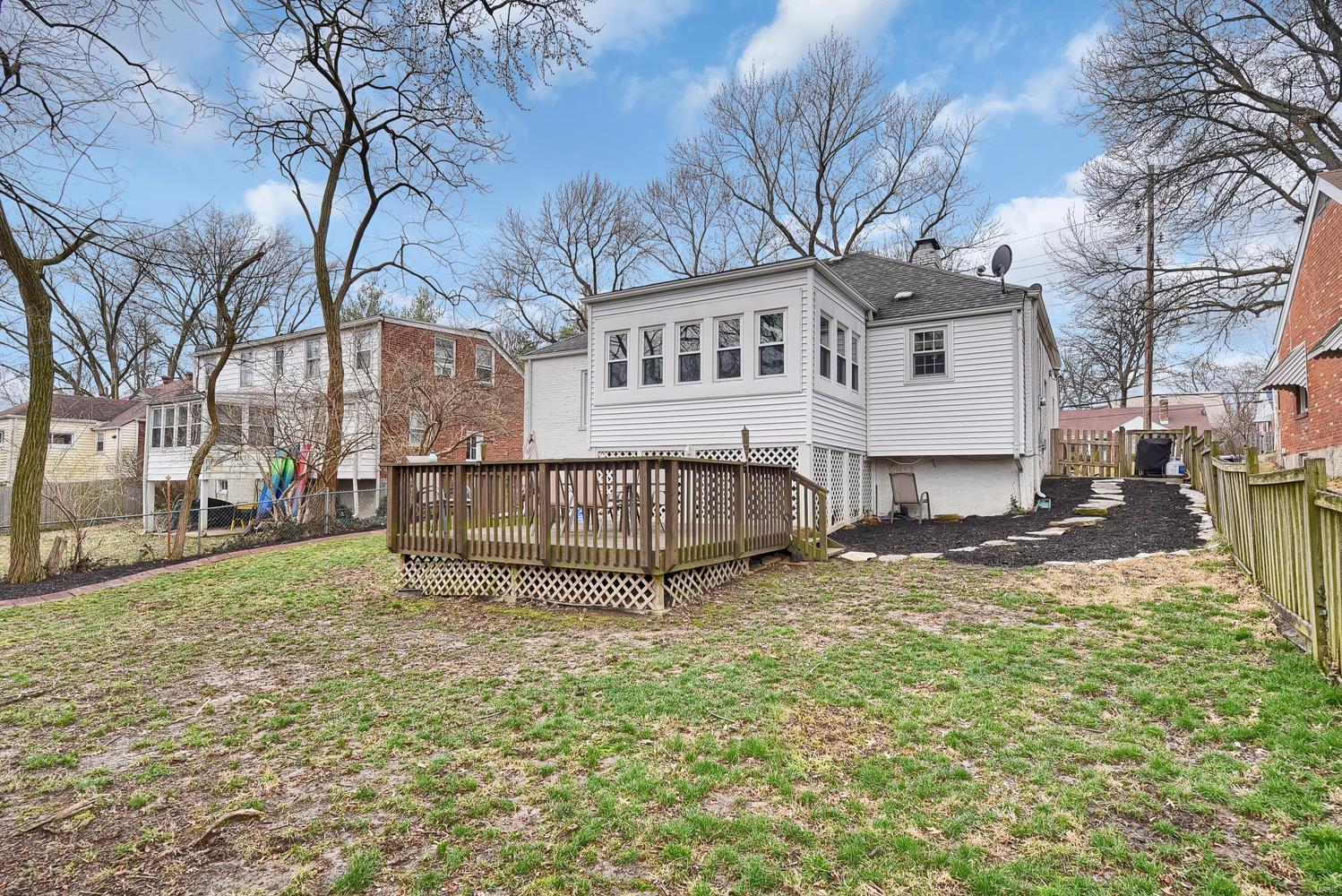 976 North Geyer Road St. Louis, MO 63122 - Photo 25 of 26 Gallery Image 25