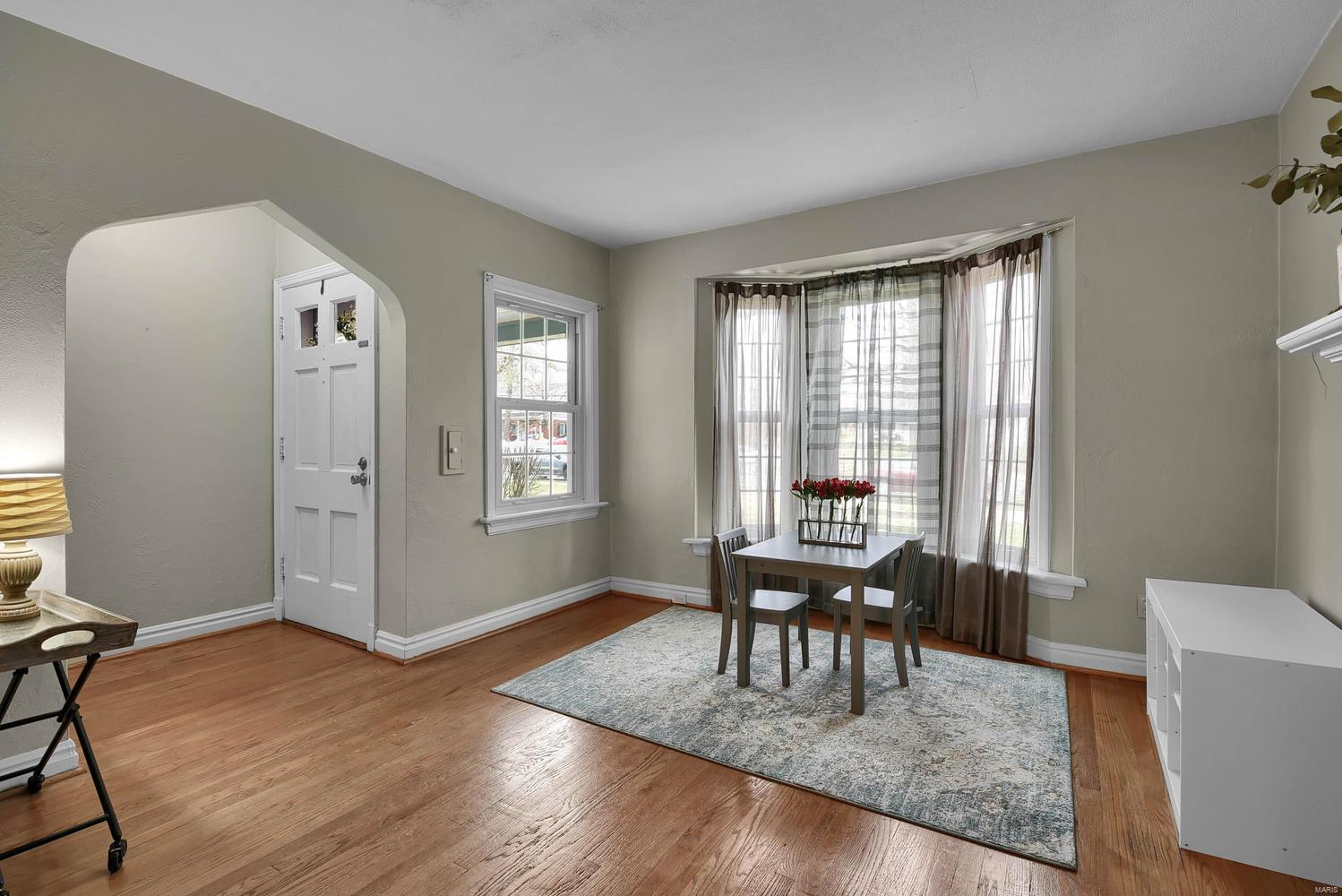 976 North Geyer Road St. Louis, MO 63122 - Photo 6 of 26 Gallery Image 6