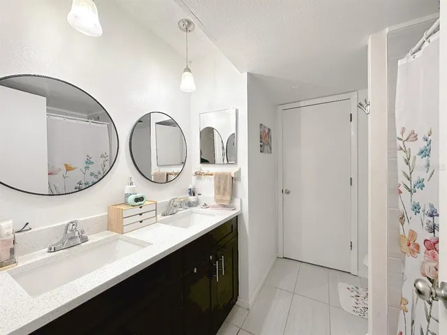 $810,000 | 1713 Azalea Court, Unit A, Oldsmar, FL 34677