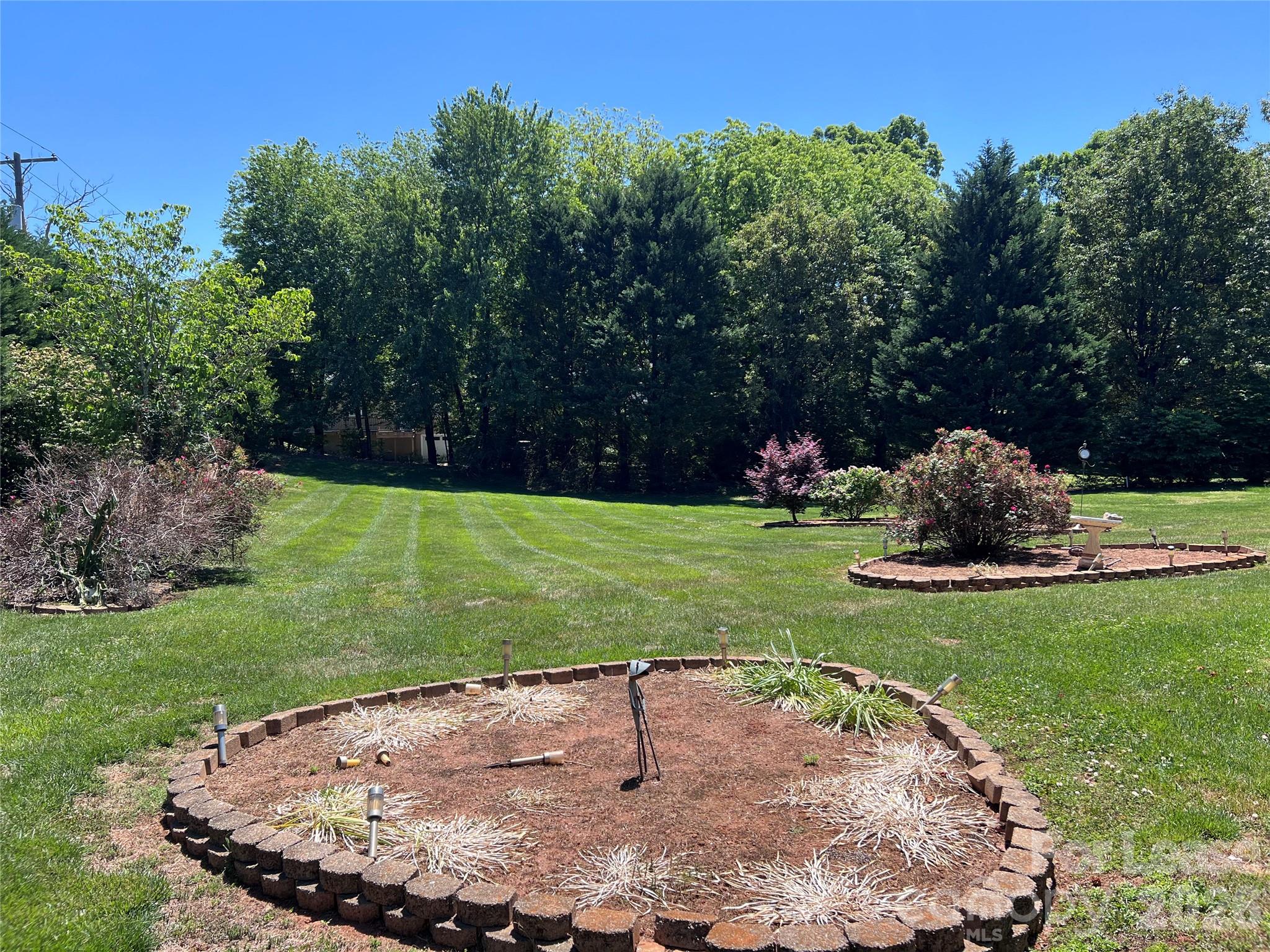 2187 Silver Fox Trail Hickory, NC 28601 - Photo 2 of 14