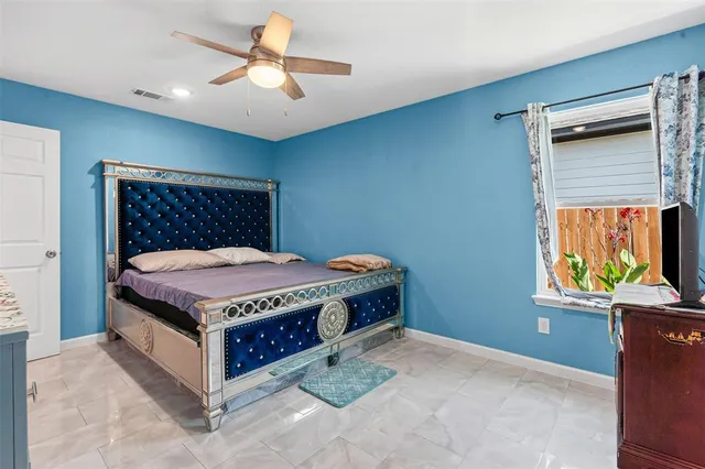 $188,000 | 104 South Wall Street, Itasca, TX 76055