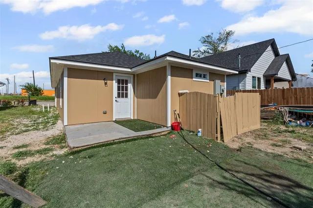 $188,000 | 104 South Wall Street, Itasca, TX 76055