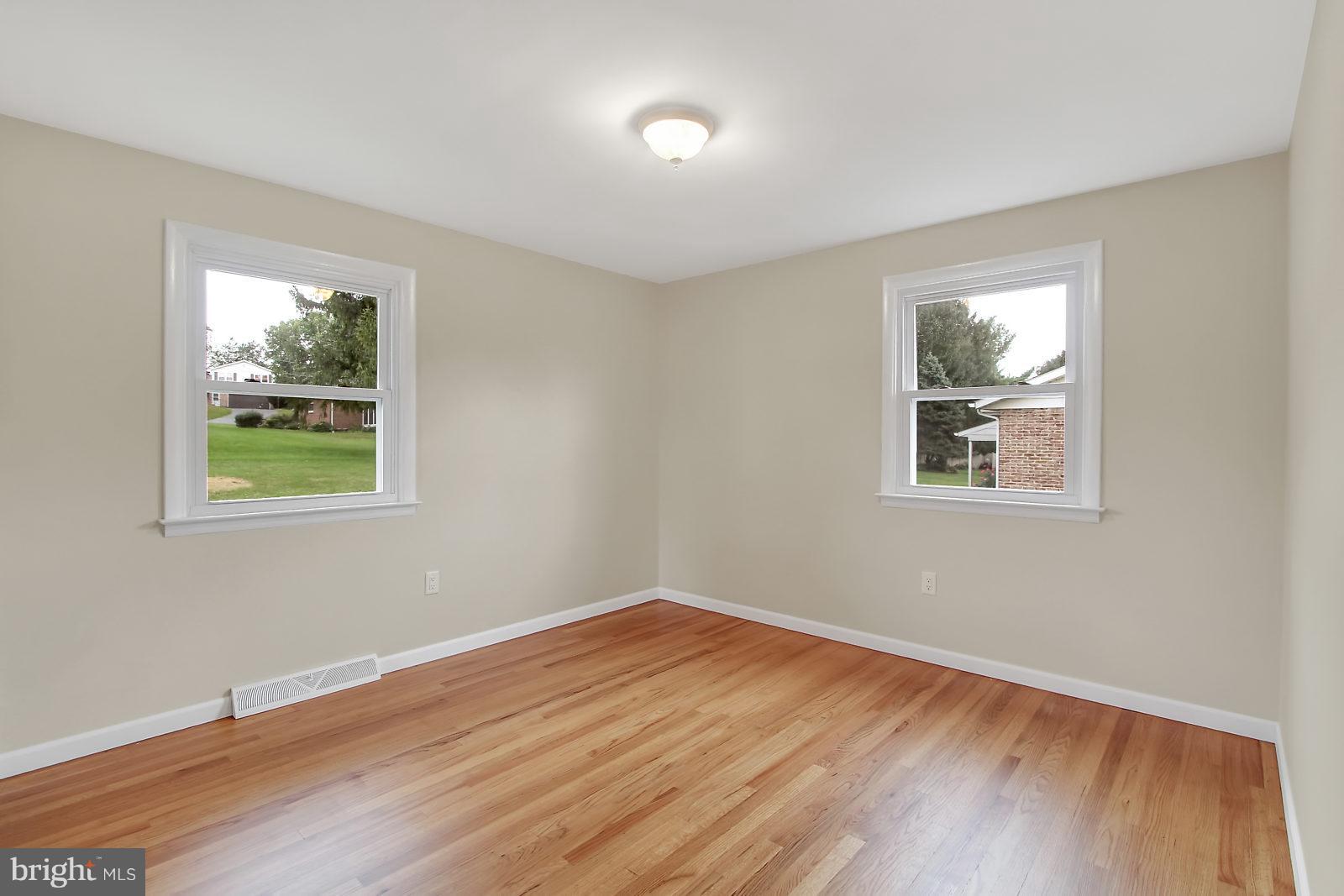 180 Margate Road York, PA 17408 - Photo 12 of 26