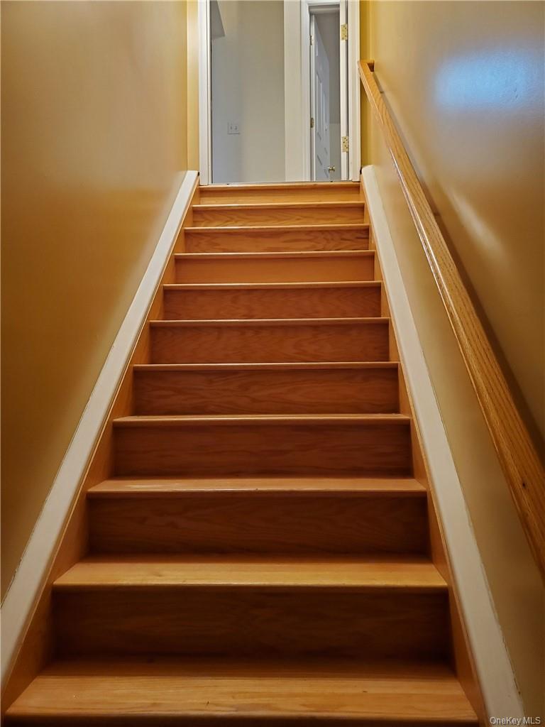 315 Washington Avenue, Unit 1 New Rochelle, NY 10801 - Photo 25 of 29 a view of entryway