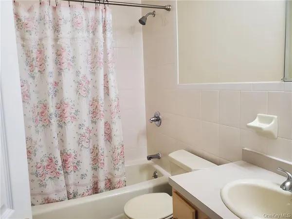 $6,500 | 315 Washington Avenue, Unit 1, New Rochelle, NY 10801