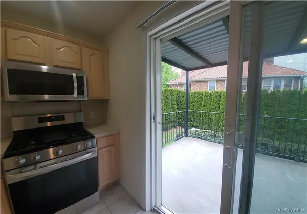 $6,500 | 315 Washington Avenue, Unit 1, New Rochelle, NY 10801