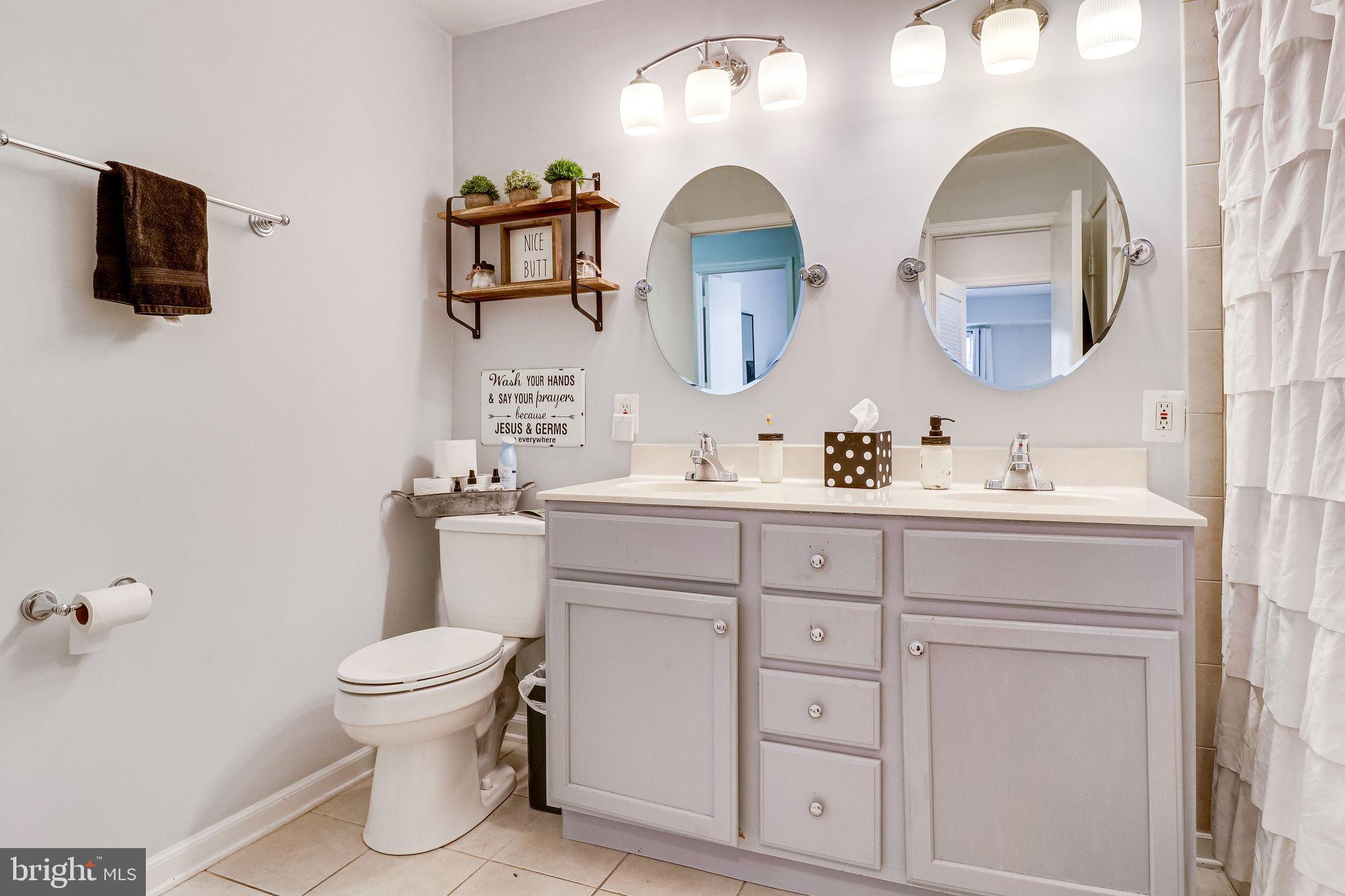 5906 Bayshire Road, Unit K Springfield, VA 22152 - Photo 24 of 31 Large double vanity