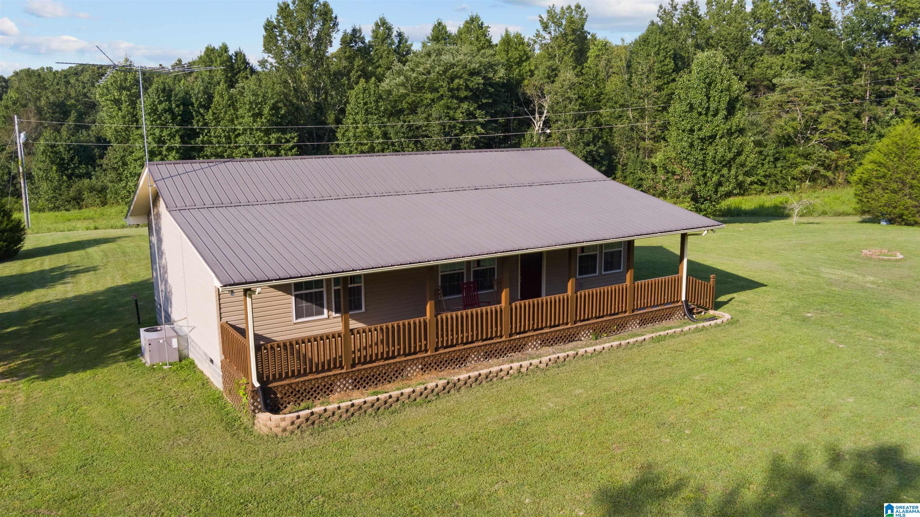 2415 County Road 116 Fort Payne, AL 35968 - Photo 2 of 24