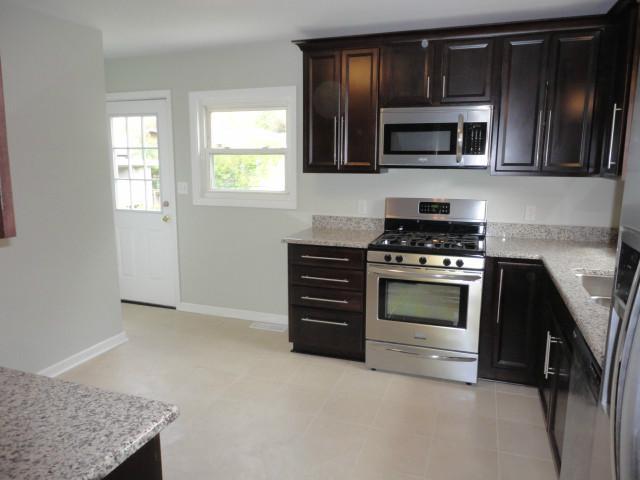 2692 Nottingham Road Columbus, OH 43221 - Photo 5 of 15