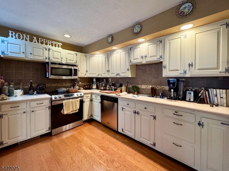 202 Millbrook Road Blairstown, NJ 07825 - Photo 17 of 32