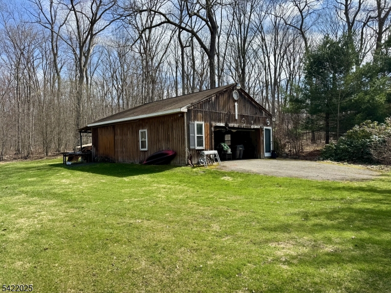 202 Millbrook Road Blairstown, NJ 07825 - Photo 10 of 32