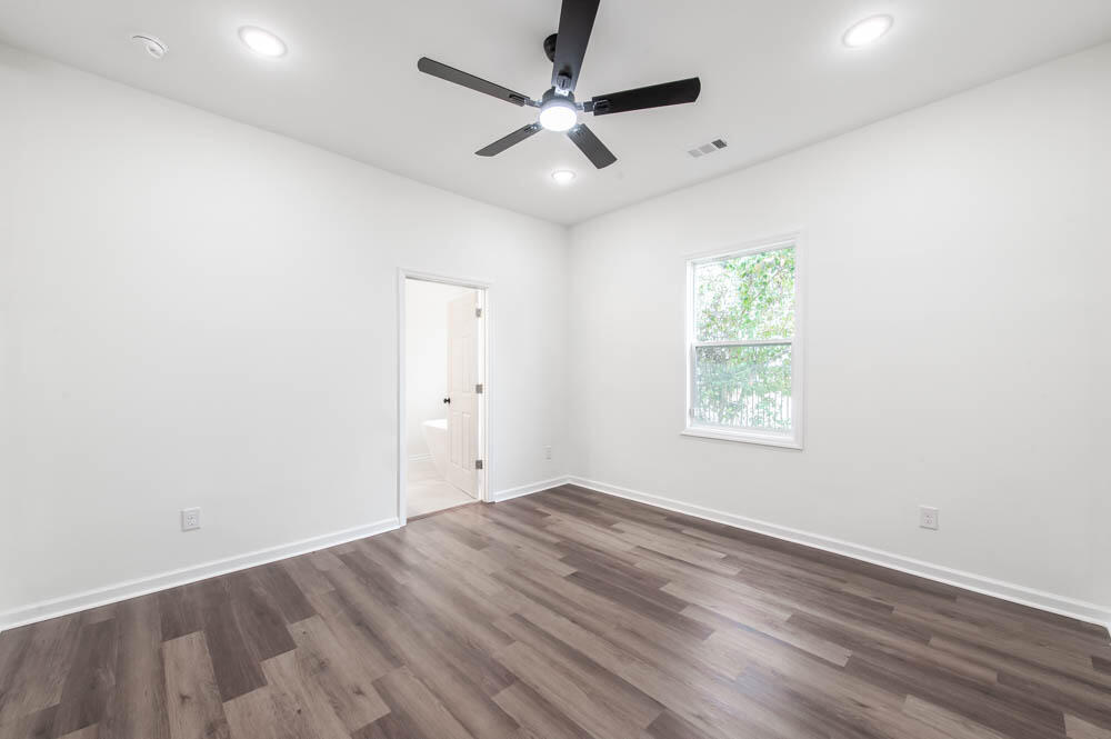 1421 Hunter Street Augusta, GA 30901 - Photo 9 of 19 Owner's Suite!