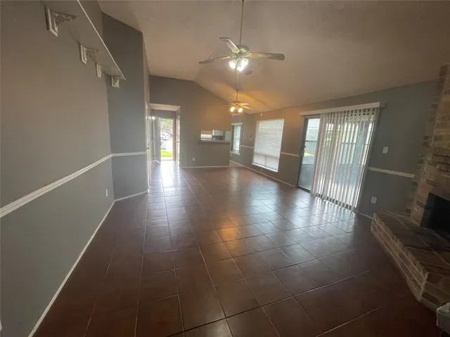 $1,550 | 22221 Moss Falls Lane, Spring, TX 77373