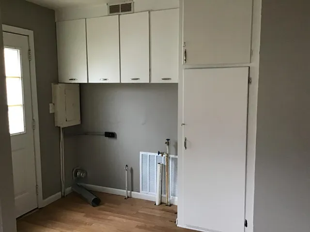 $110,000 | 28908 Maple Street, Roseville, MI 48066