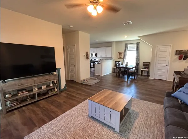 $2,695 | 109 Acorn Circle, Boerne, TX 78006