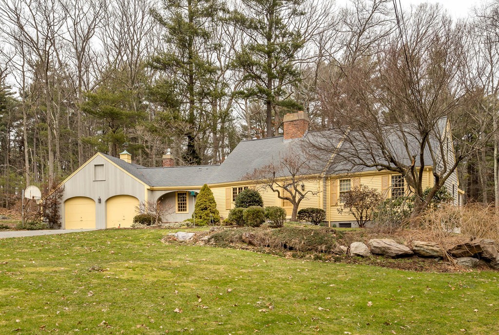 1 Standish Way Canton, MA 02021 - Photo 1 of 22 Gallery Image 1