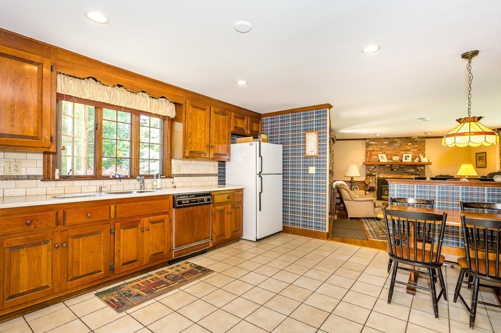 1 Standish Way Canton, MA 02021 - Photo 2 of 22 Gallery Image 2