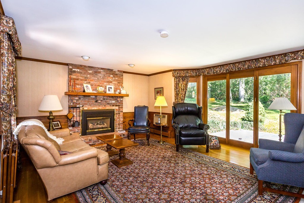 1 Standish Way Canton, MA 02021 - Photo 4 of 22 Gallery Image 4