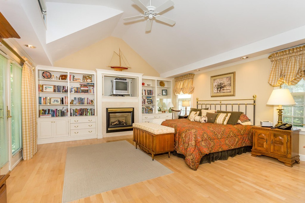 1 Standish Way Canton, MA 02021 - Photo 9 of 22 Gallery Image 9