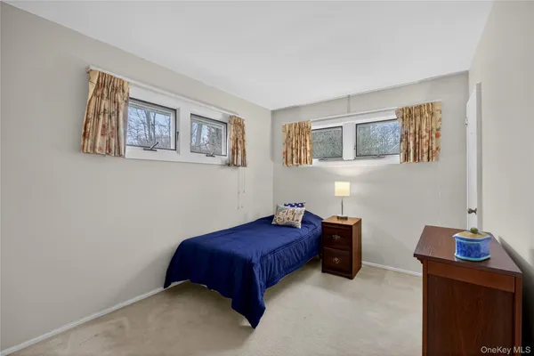 $825,000 | 107 Whittier Drive, Thornwood, NY 10594