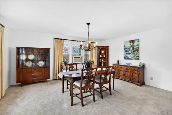 $825,000 | 107 Whittier Drive, Thornwood, NY 10594