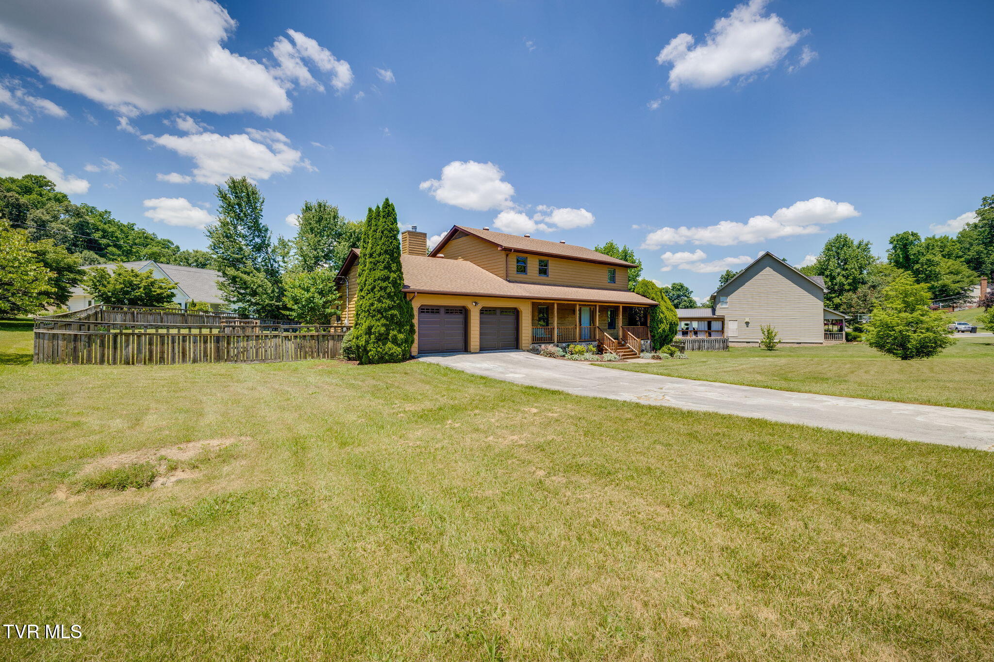 2015 Ridgefield Road Johnson City, TN 37601 - Photo 3 of 48 002
