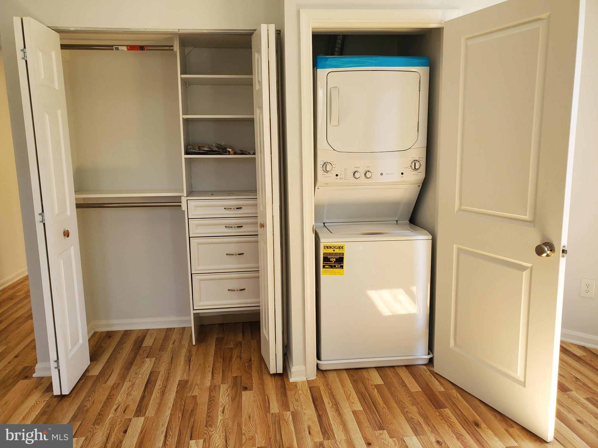 1200 D Street Northeast Washington, DC 20002 - Photo 20 of 35 a view of walk in closet with empty racks
