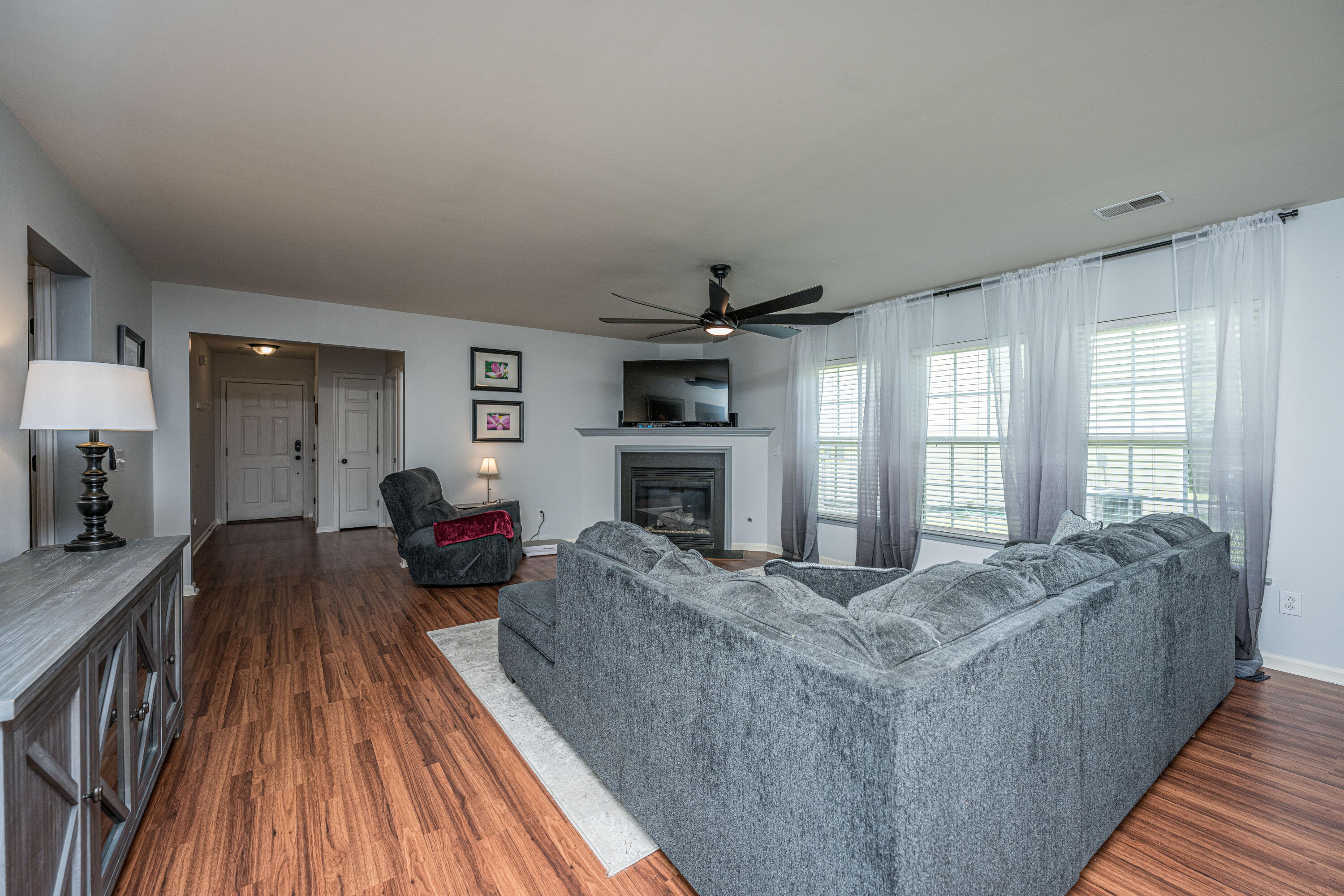 224 Myrtle Way Summerville, SC 29483 - Photo 9 of 43